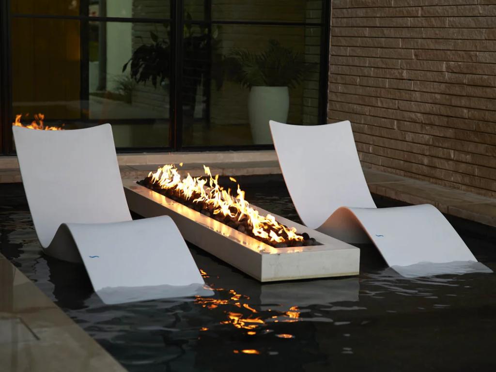 Ledge Lounger Autograph
