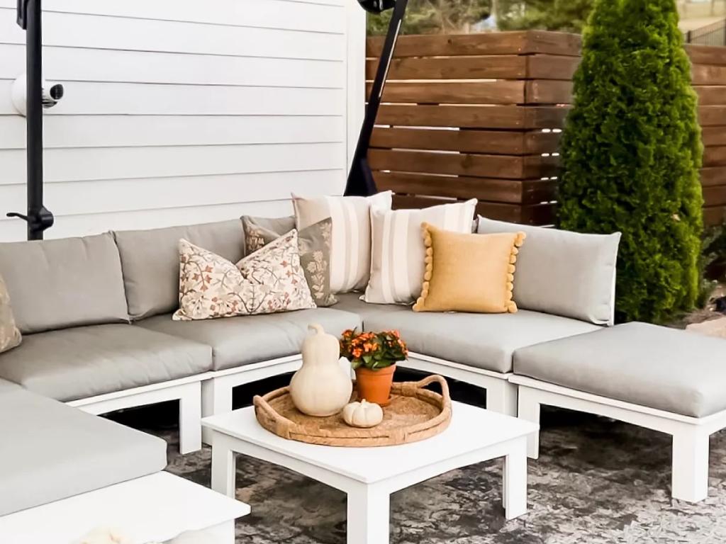 Ledge Lounger Outdoor Furnitures