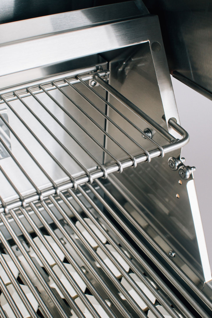 2025 American Made Grills Alturi 42" Freestanding Grill