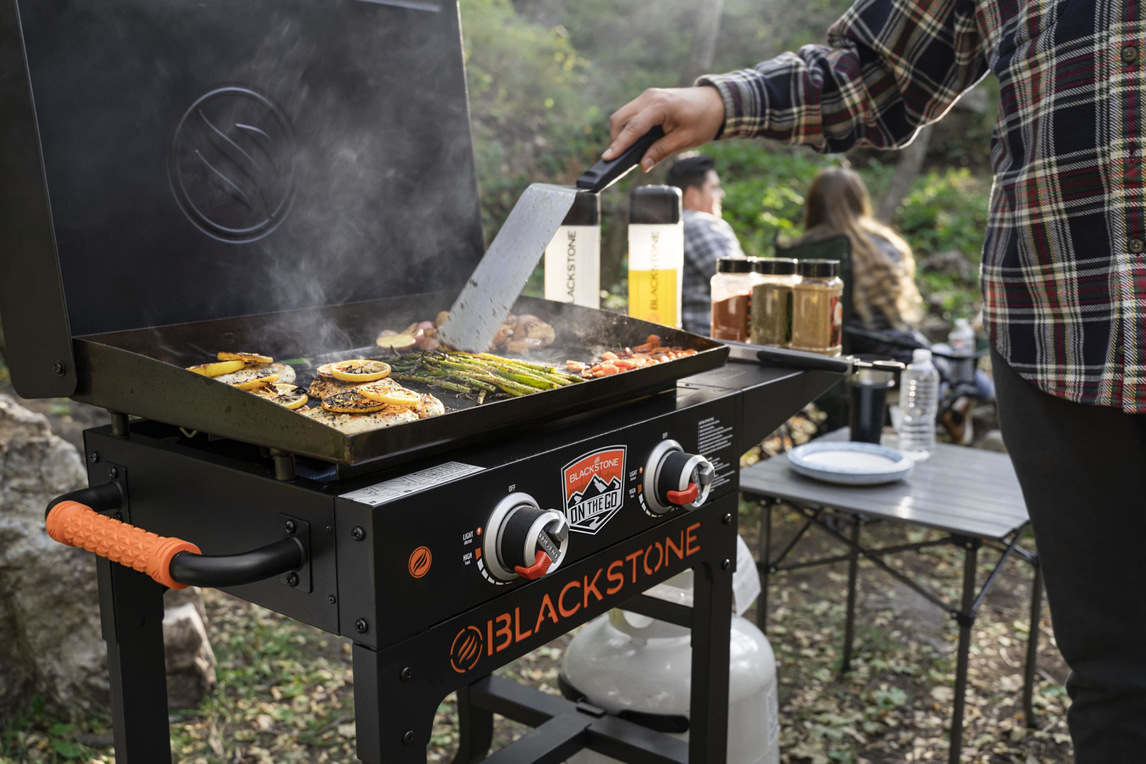 2024 Blackstone Grills On The Go 22" Cart Griddle with Hood