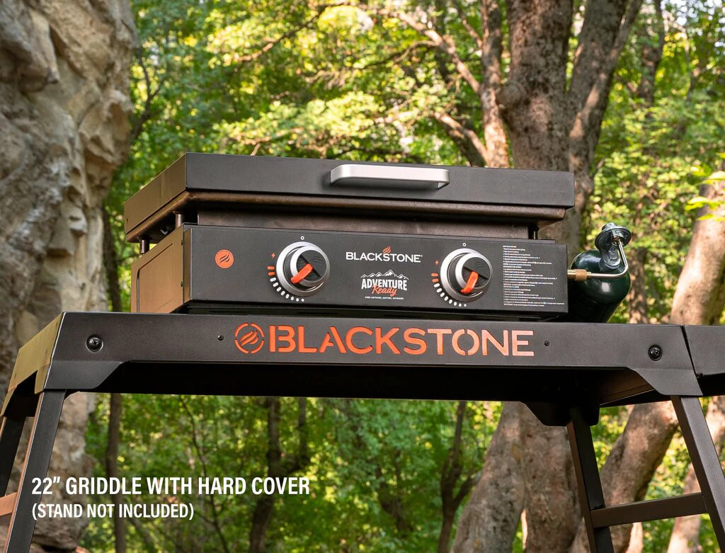 2024 Blackstone Grills 22″ Griddle With Hard Cover And Carry Bag