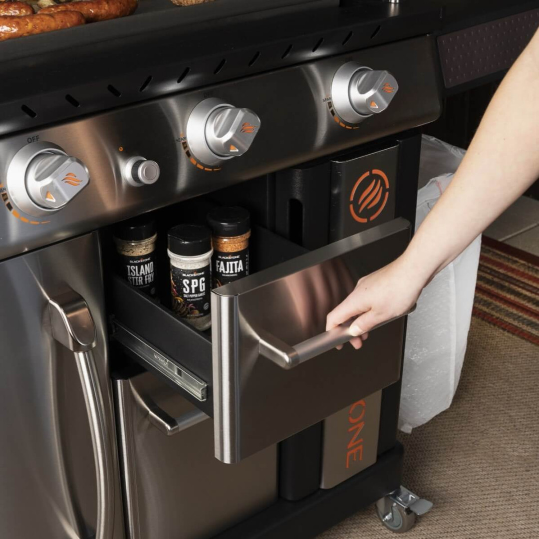 2024 Blackstone Grills 36″ Stainless Steel Griddle W/ Cabinets